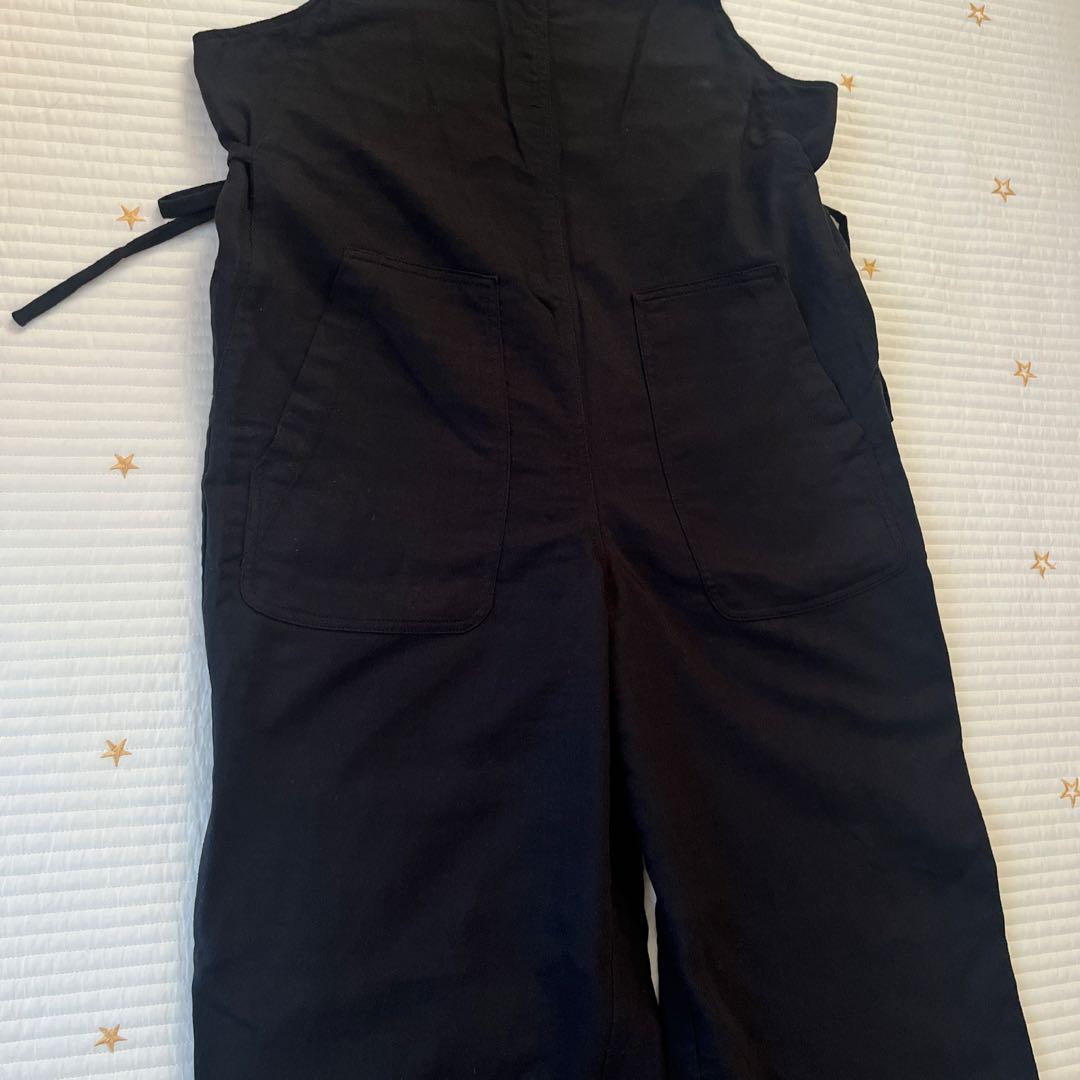 美品【北欧、暮らしの道具店】サイドリボンのサロペット/ブラック