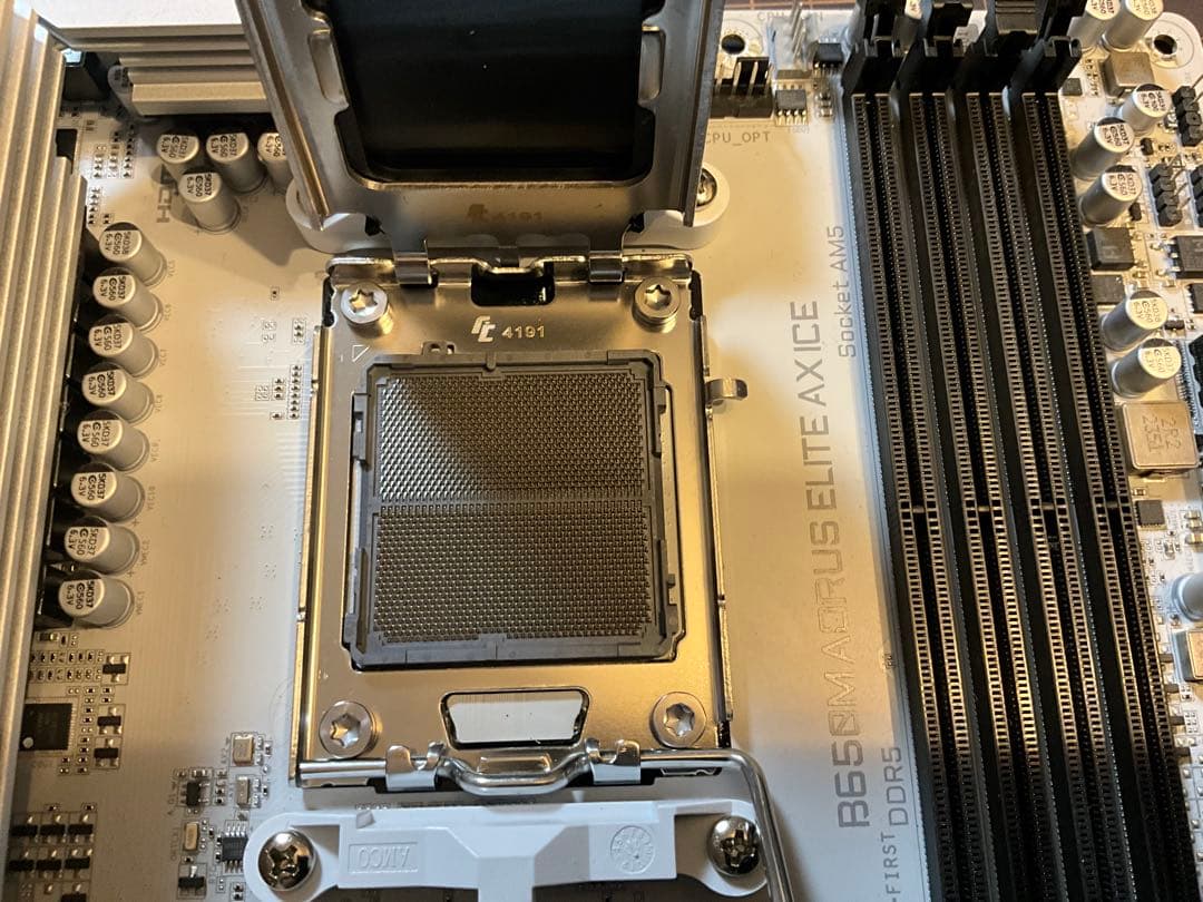 B650M AORUS ELITE AX ICE マザーボード