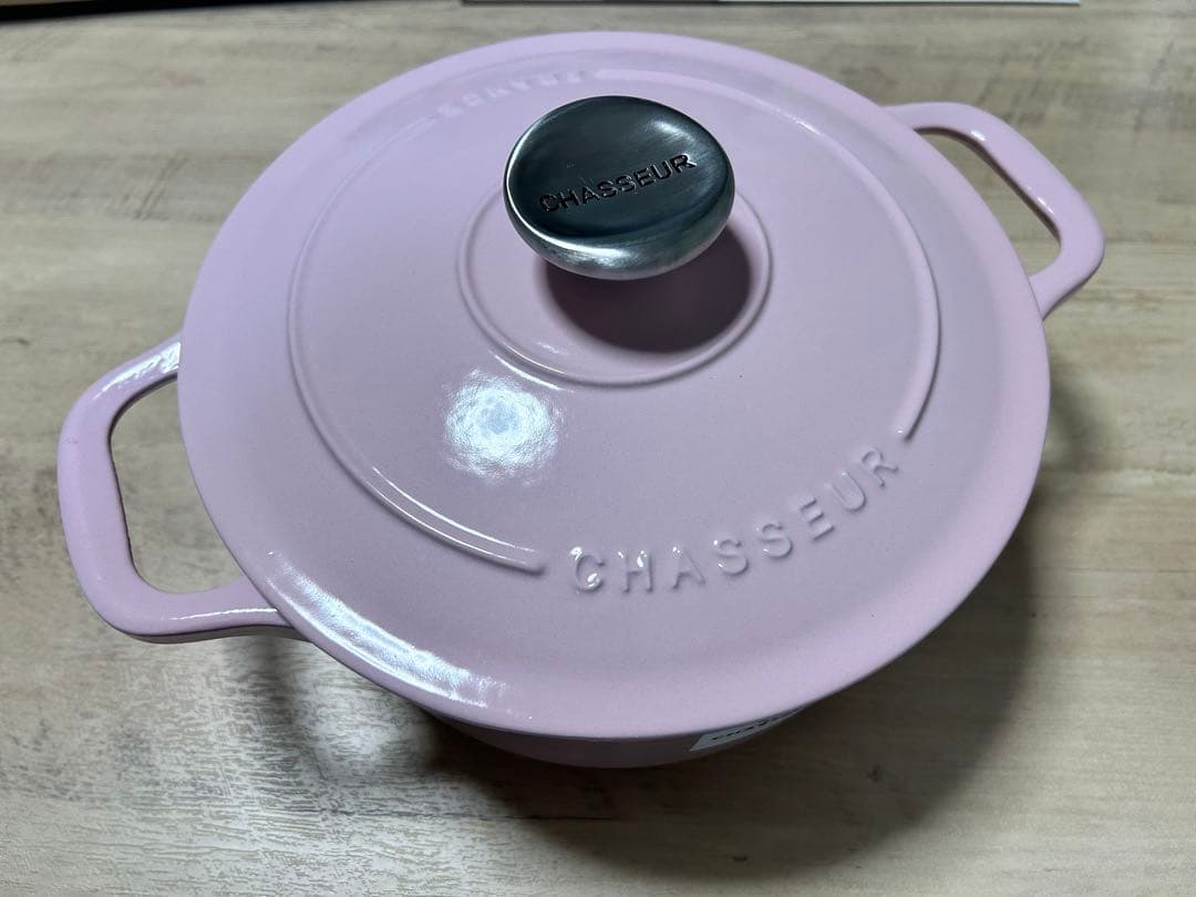 美品CHASSEUR ホーロー鍋 ピンク22cm