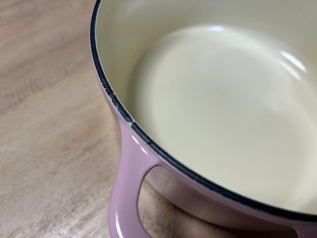 美品CHASSEUR ホーロー鍋 ピンク22cm