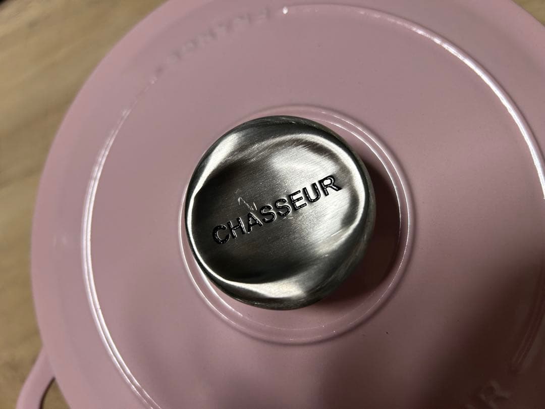 美品CHASSEUR ホーロー鍋 ピンク22cm