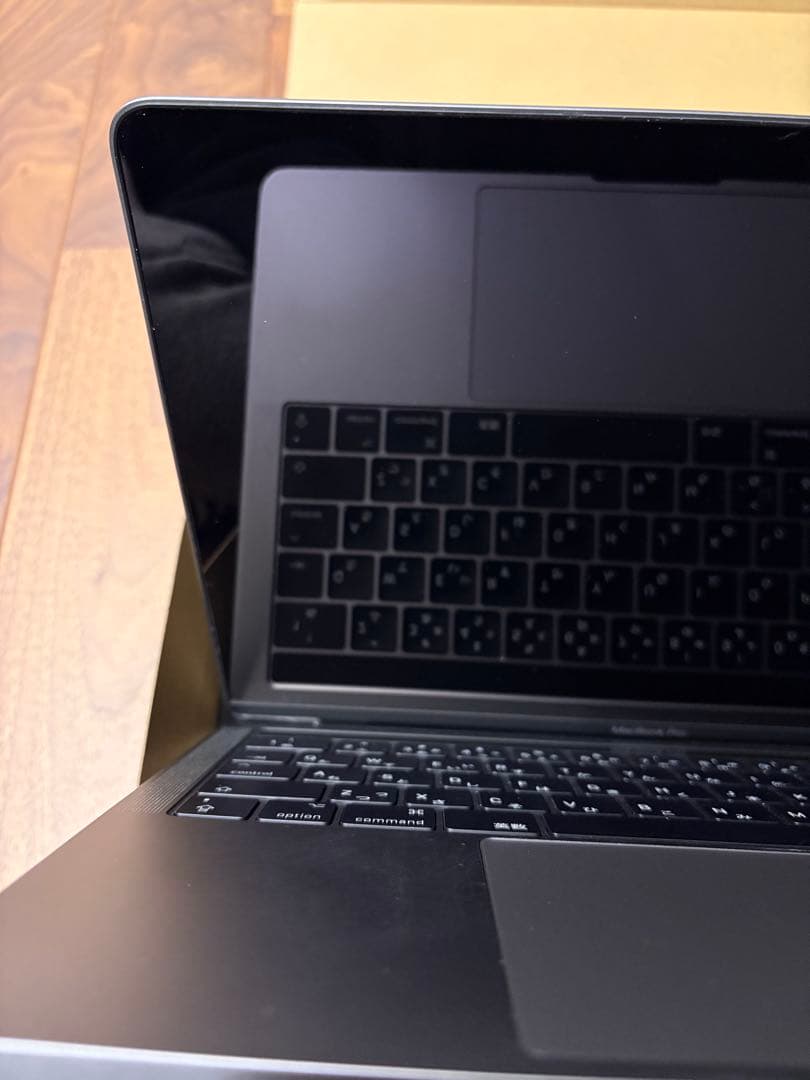 MacBook Pro 13インチ 2017 i5 8GB 256GB