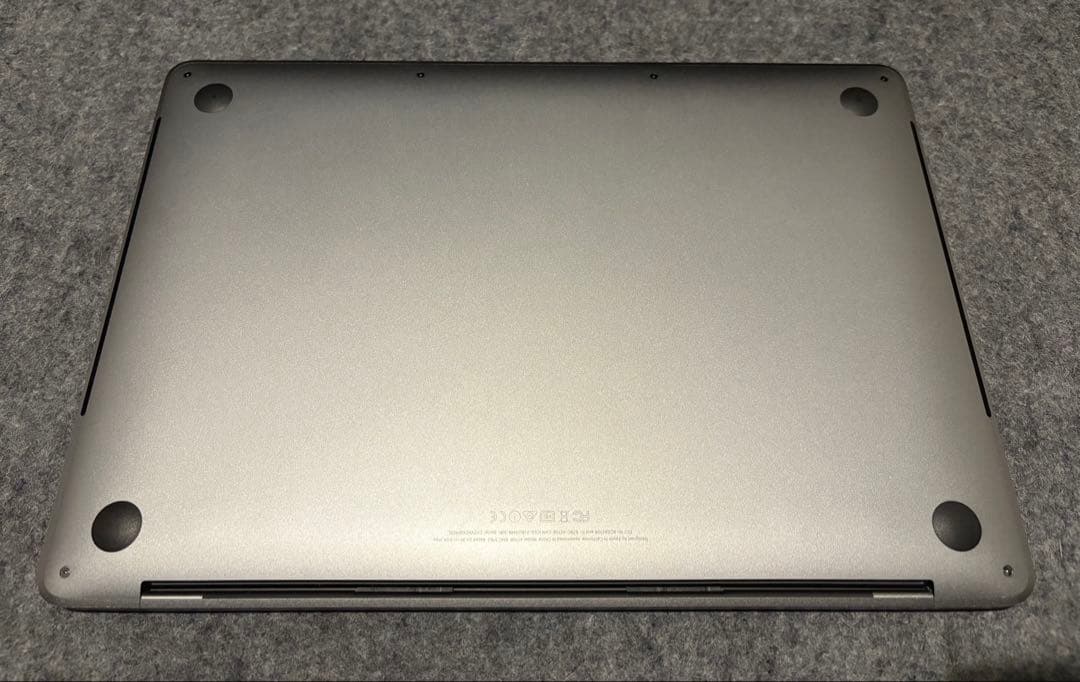 MacBook Pro 13インチ 2017 i5 8GB 256GB