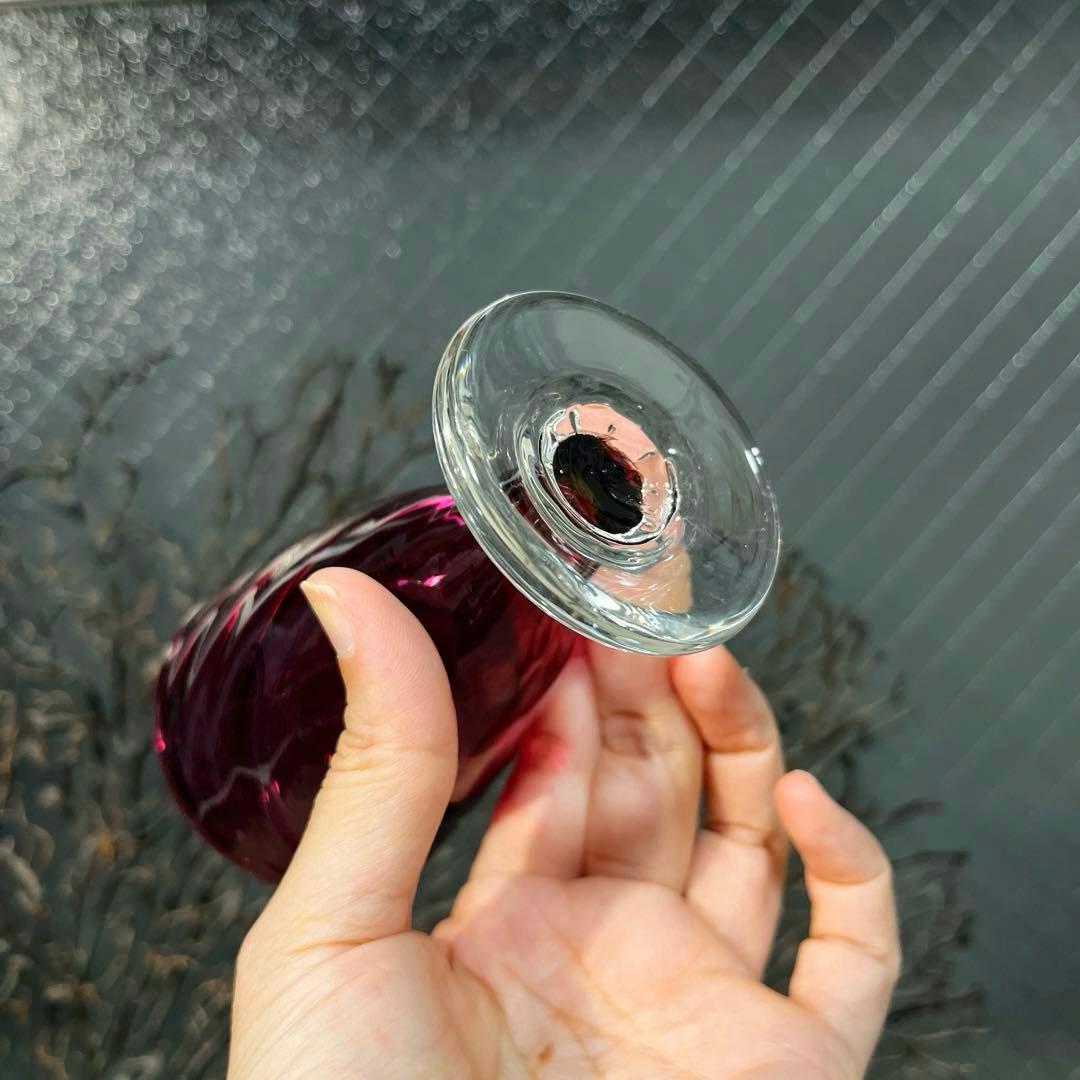 骨董　時代　希少金赤ガラス　モールガラス調　流線型　アイスコップ　ウラン ①