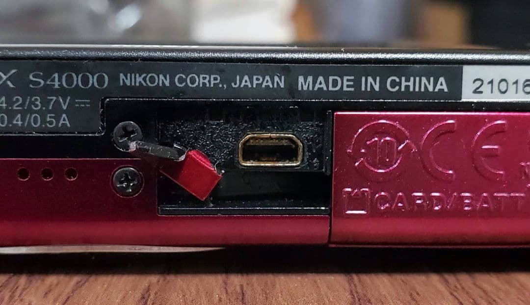 Nikon デジカメ COOLPIX S4000 ルビーレッド　sdカード付き