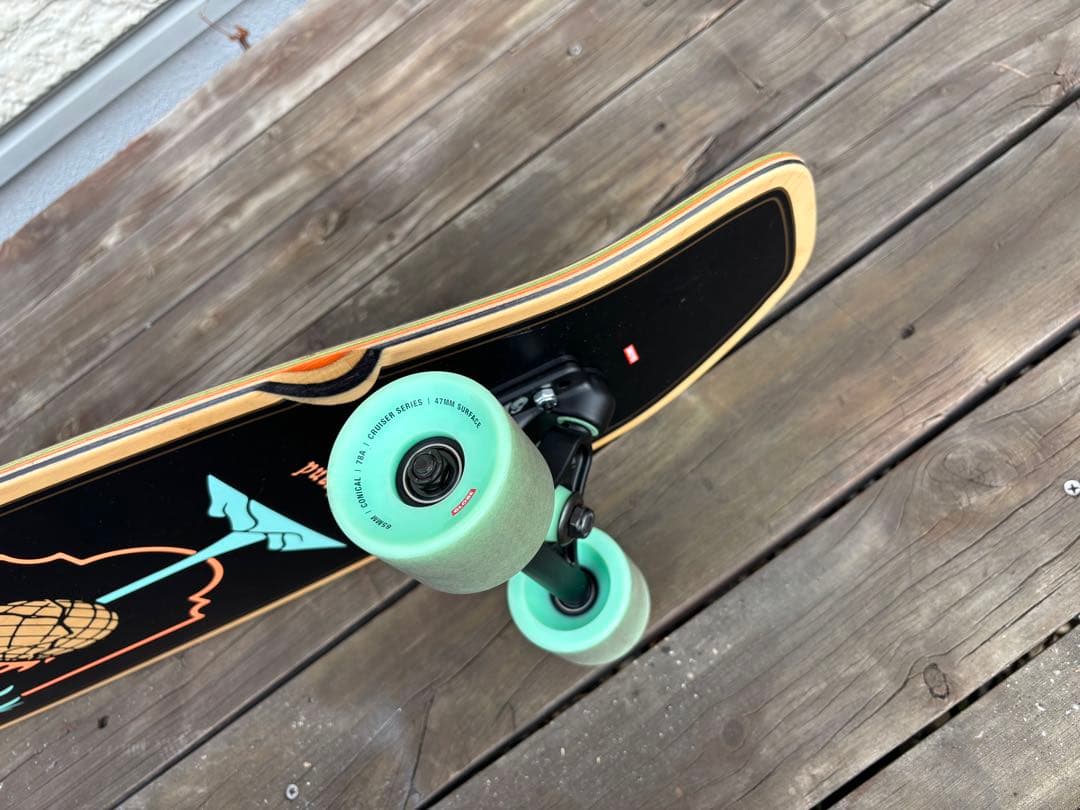 GLOBE クルーザー　スケボー　サーフスケート