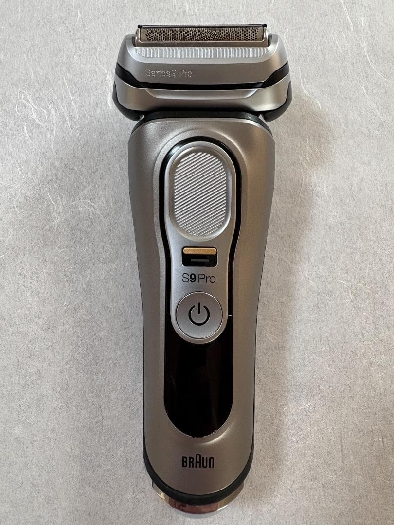 【美品】 ブラウンシェーバー 9465CC-V シリーズ9 Pro 洗浄機モデル