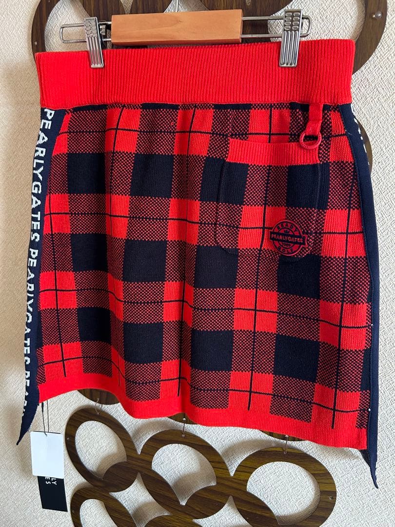 PEARLY GATES 赤黒チェック ニットスカート　サイズ①