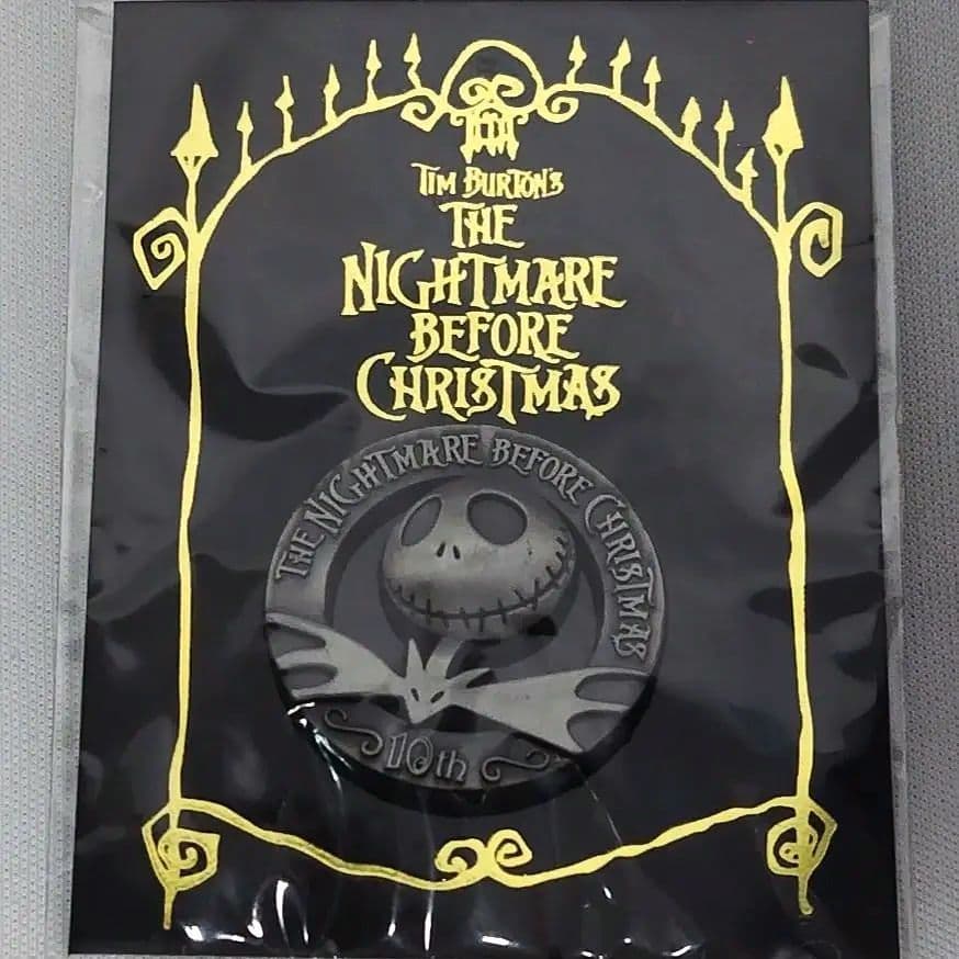 新品 】 ナイトメアー・ビフォア・クリスマス 10周年 ピンバッジ 映画