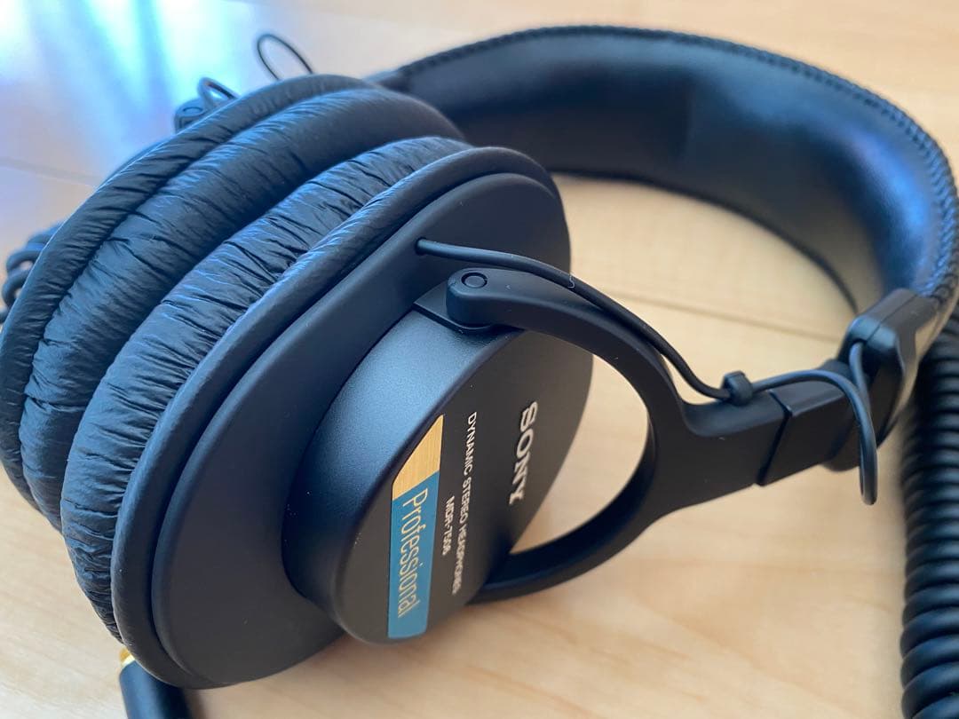 美品！SONY MDR7506定番スタジオモニターヘッドホン折りたたみ式青ラベル