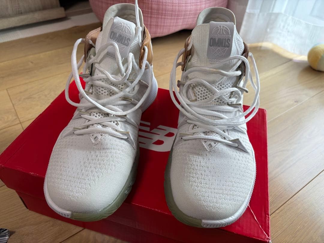 New Balance OMN1S \"Reign\" バスケシューズ