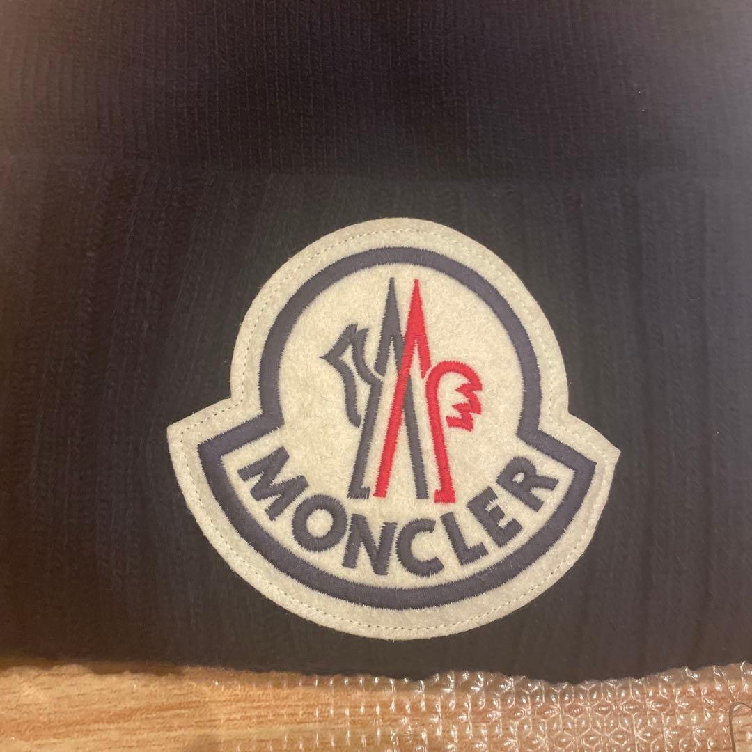 お値下げ　新品　MONCLER ニット帽