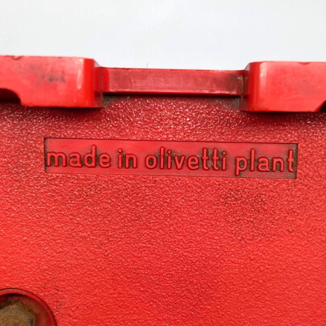 Olivetti　タイプライター　Olivetti Valentine　レッド
