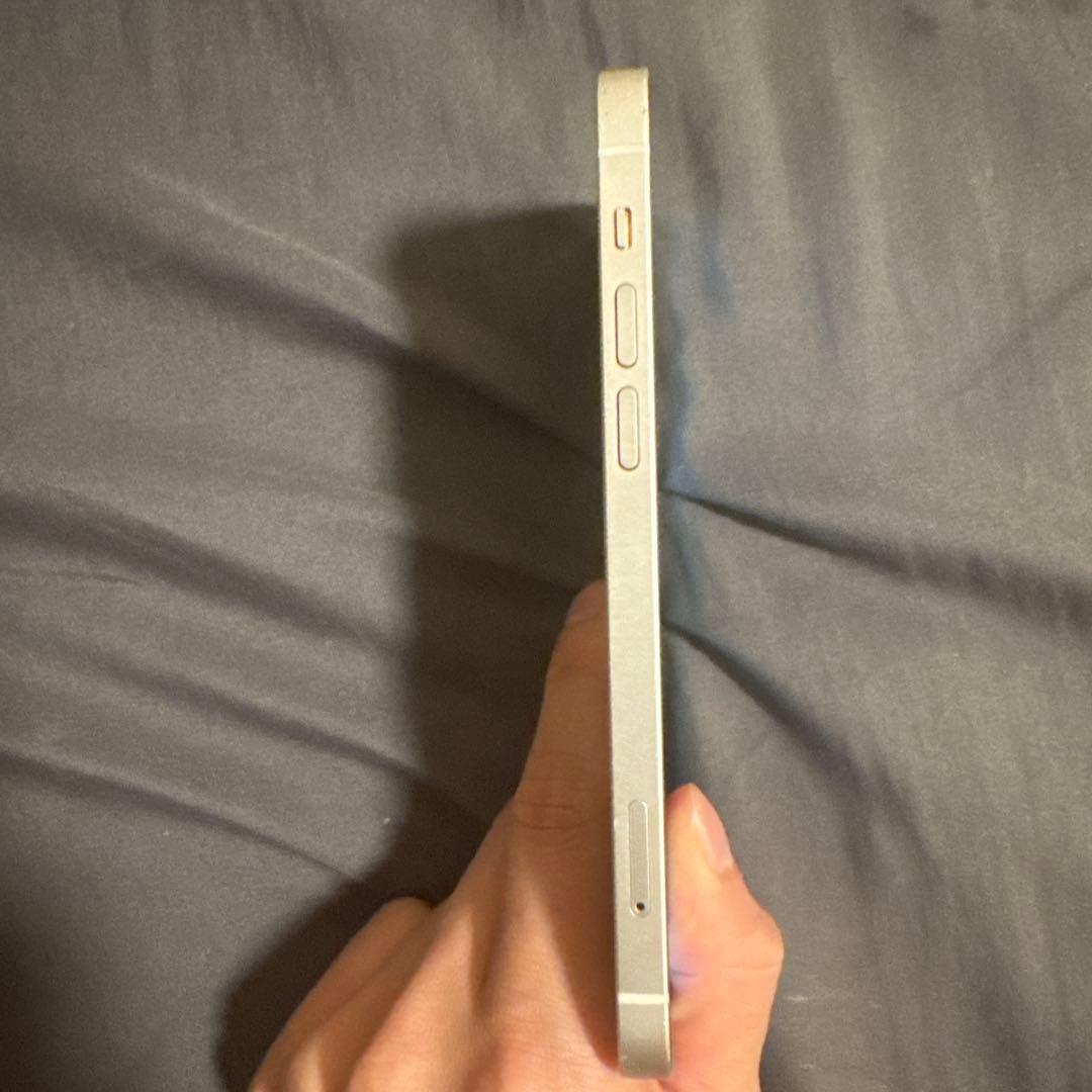 iPhone12 128gb スターライト