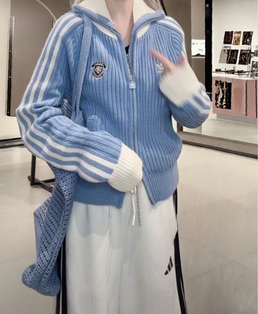 海外限定XS Adidasジップアップ ニットジャケット KF0719 - メルカリ