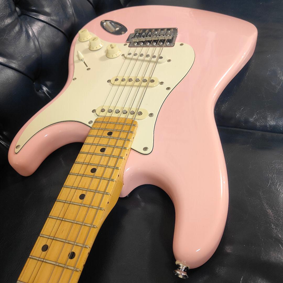 ​【良品】Fernandes LE-1Z ストラトキャスター ピンク レアカラー