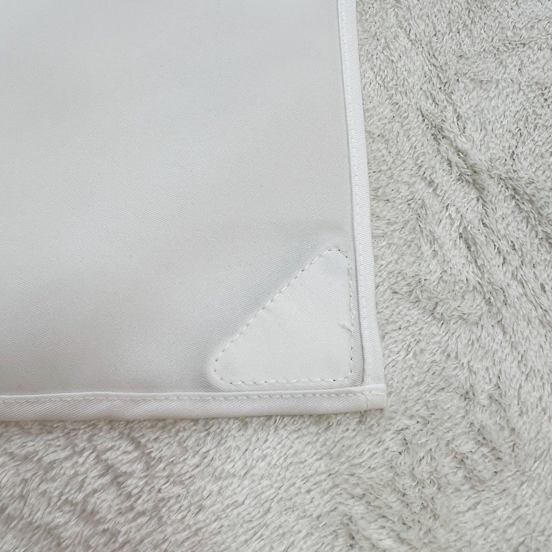 未使用 プラダ PRADA 三角ロゴ フーラード スカーフ 白 ナイロン NFC