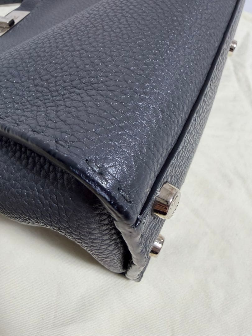 FENDI セレリア ピーカブー ミディアム アスファルトグレー