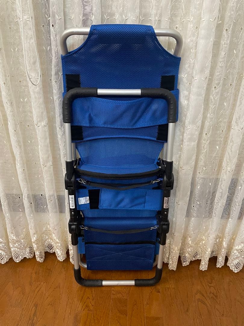 障害児・子供用風呂椅子 折りたたみ式 青　用途は色々