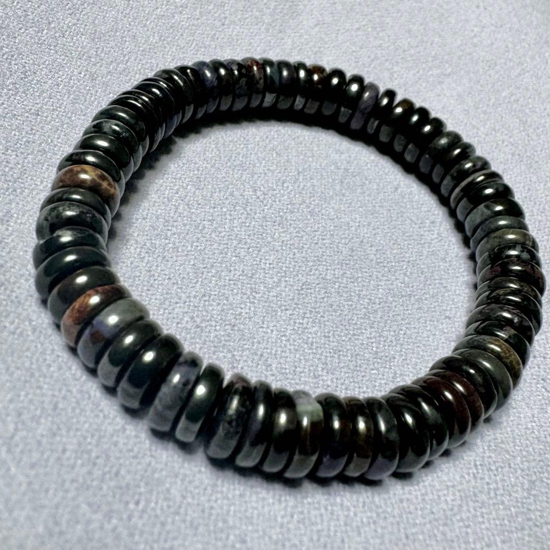 【鑑別済】未使用、希少な本物証明✨高品質スギライトボタンカット、ブレスレット