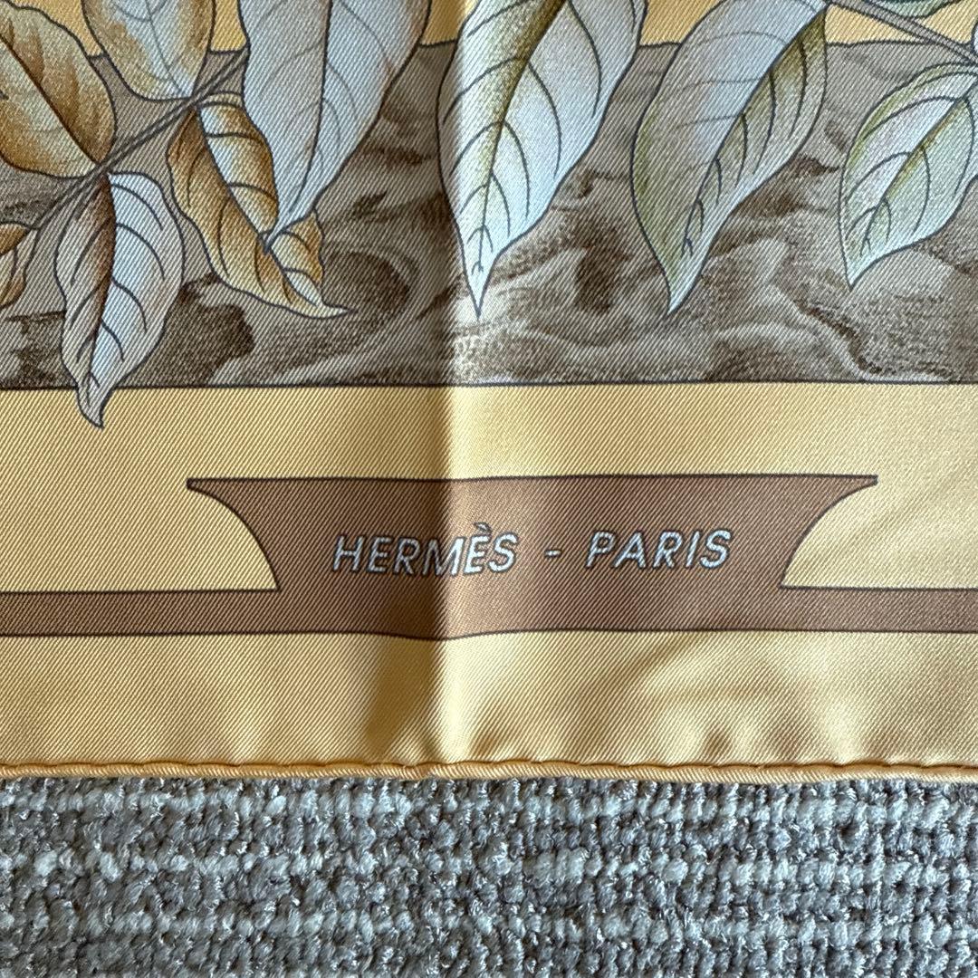 美品★HERMES/エルメス カレ90 くるみ割り スカーフ