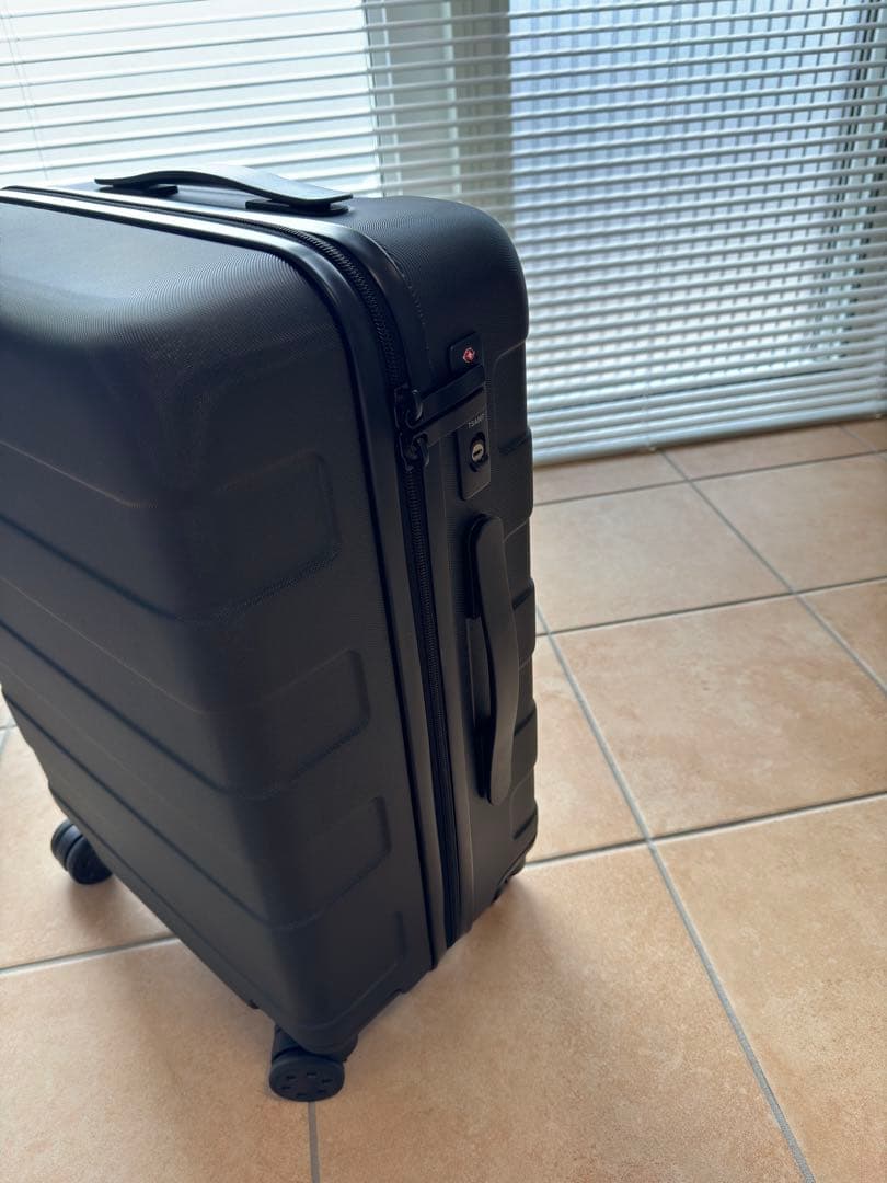 RI☆　【美品】無印良品　ハードキャリーケース　機内持込サイズ 36L