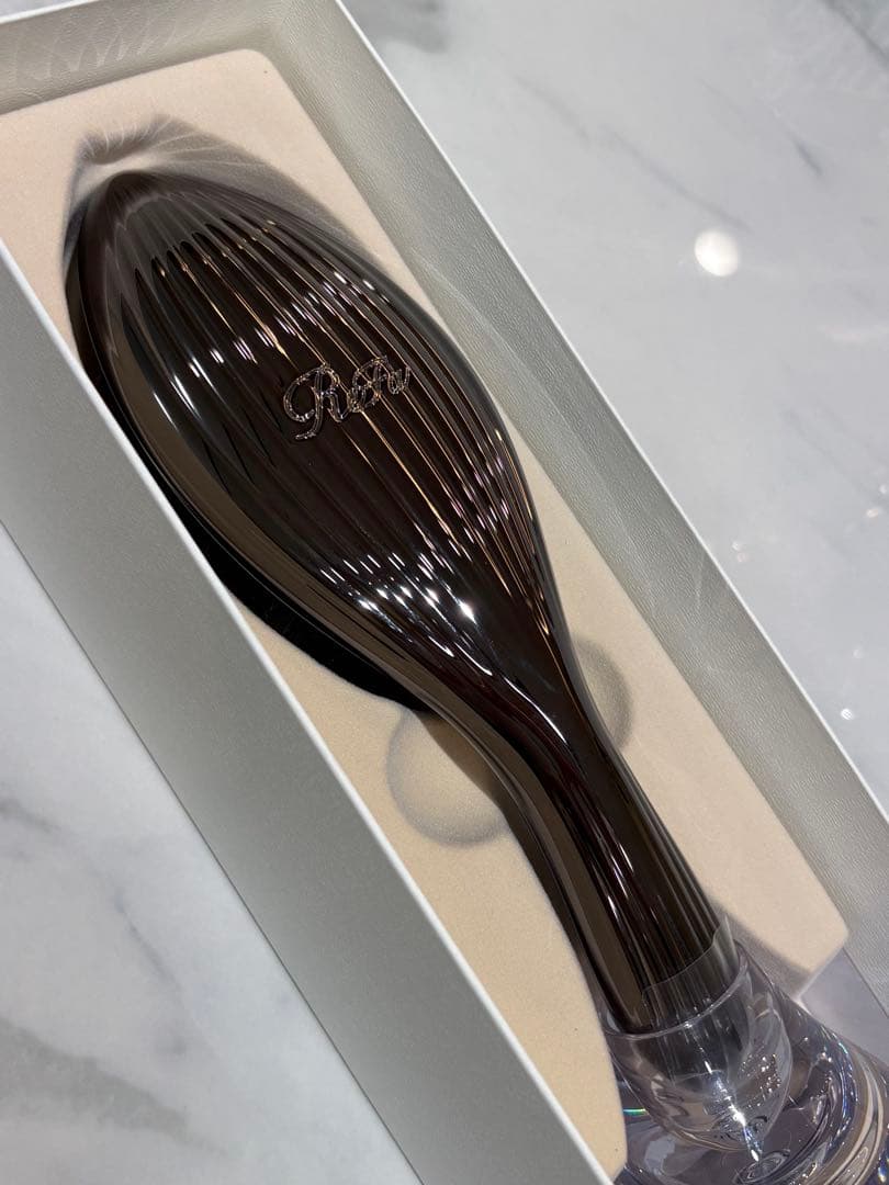 ★新品★ 2024新作★リファ　エールブラシレイ　黒　最高級ランクブラシ