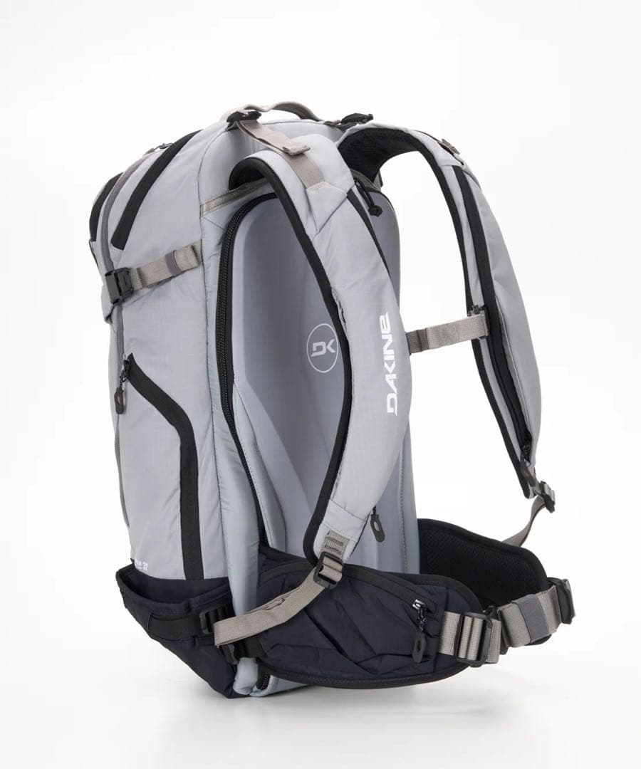 25/26' DAKINE POACHER BACKPACK 32L 新品未使用