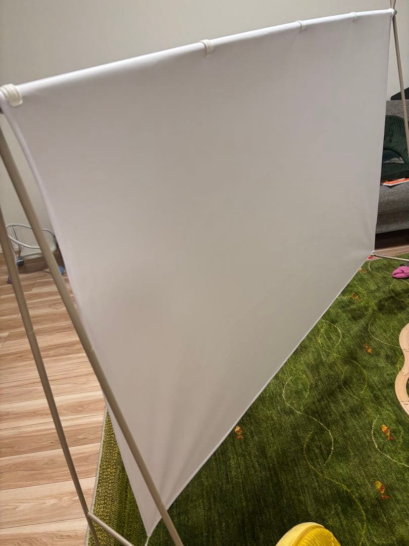 屋外用ポータブルスクリーン 70インチ　XGIMI