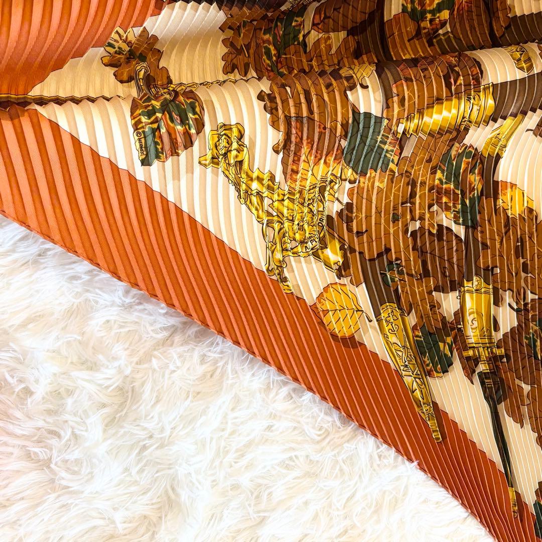 HERMES エルメス プリーツカレ スカーフ 125 シルク オレンジ系 箱付