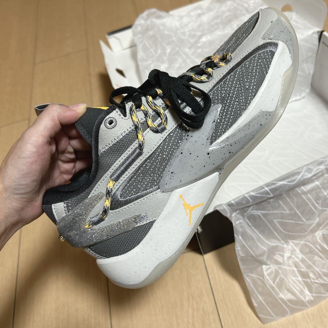 バスケットボールシューズ 27.5cm グレー/イエロー