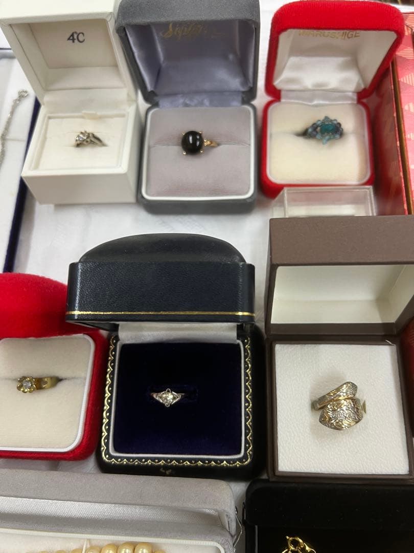 真珠　サンゴネックレス　イミテーションのアクセサリーまとめて　中古品