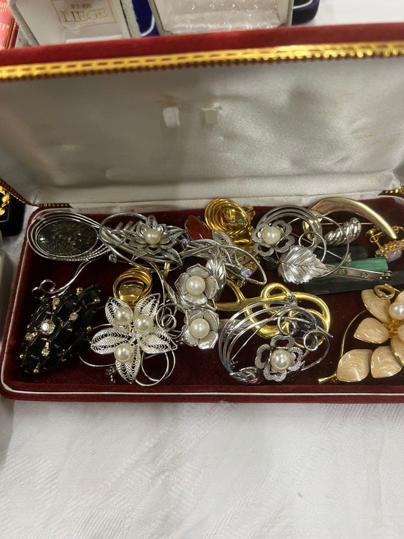 真珠　サンゴネックレス　イミテーションのアクセサリーまとめて　中古品