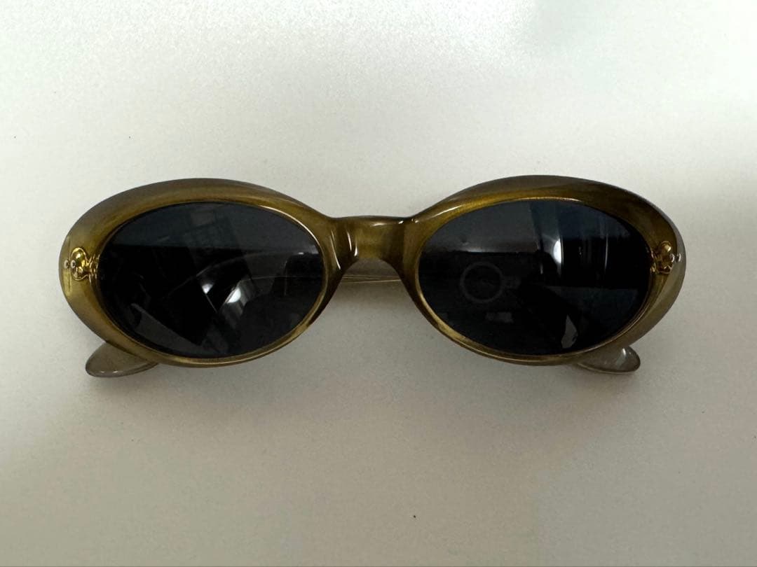 GUCCI オリーブグリーン キャットアイサングラス