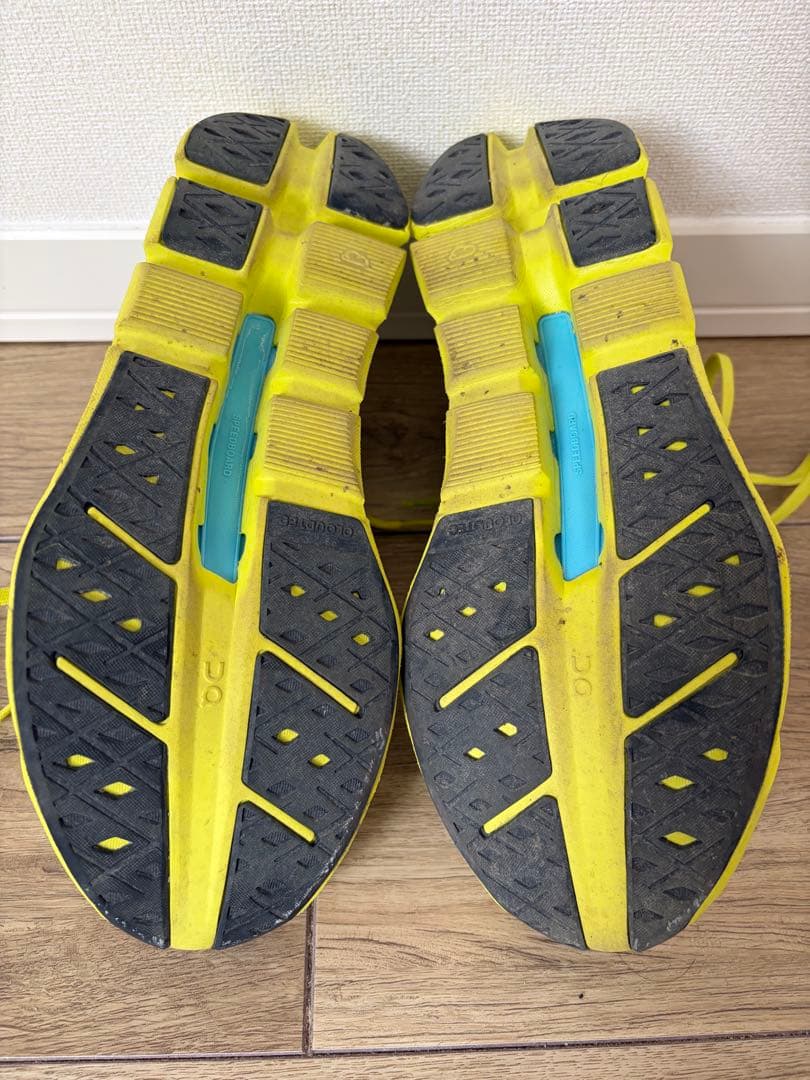 スパイク・シューズ On Cloudflow5 25.5cm