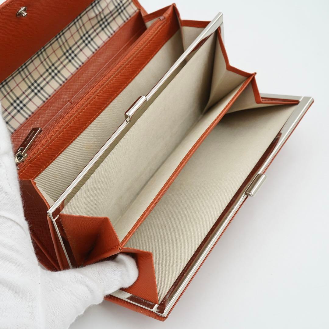 未使用に近い】Burberry ノバチェック チェック柄 金具 がま口 ボタン