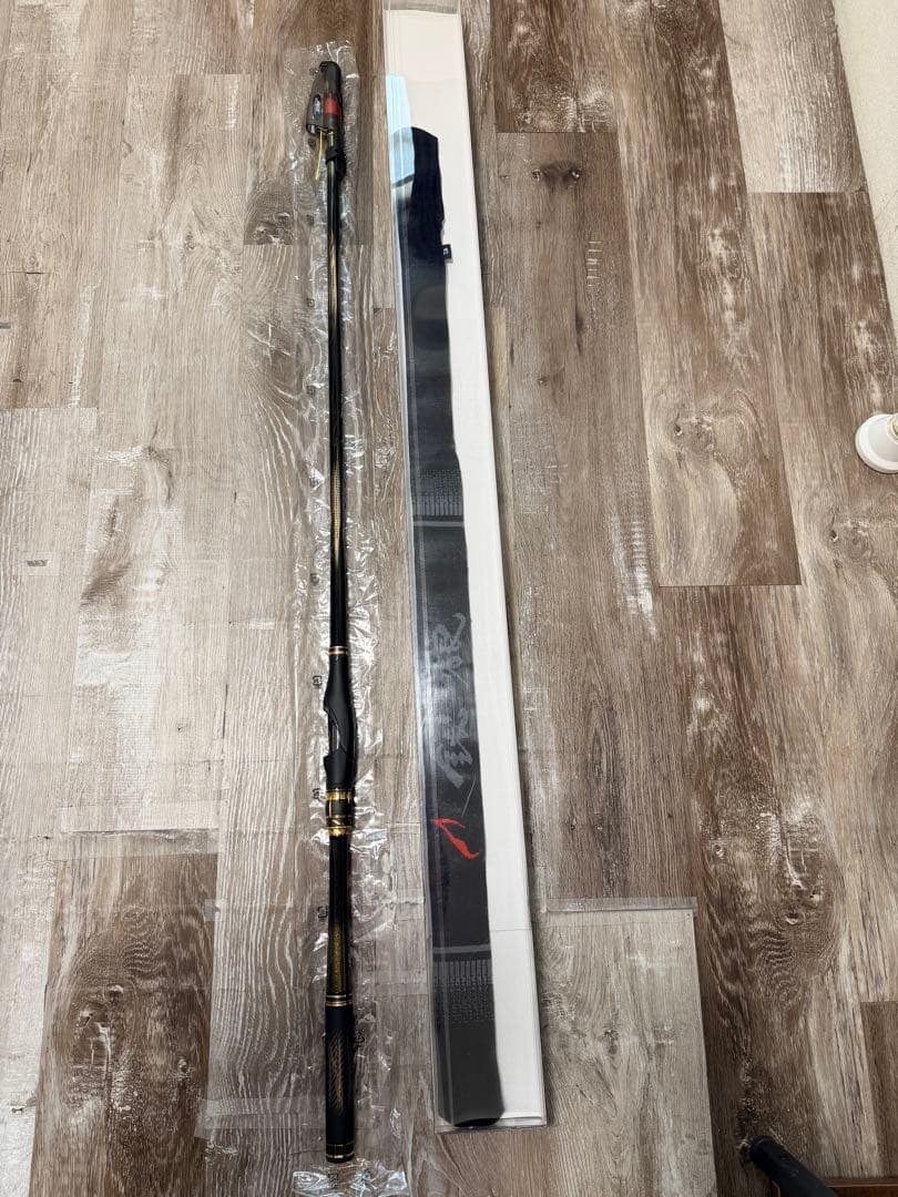 Daiwa 20銀狼王牙AGS T-1号53 【未使用】