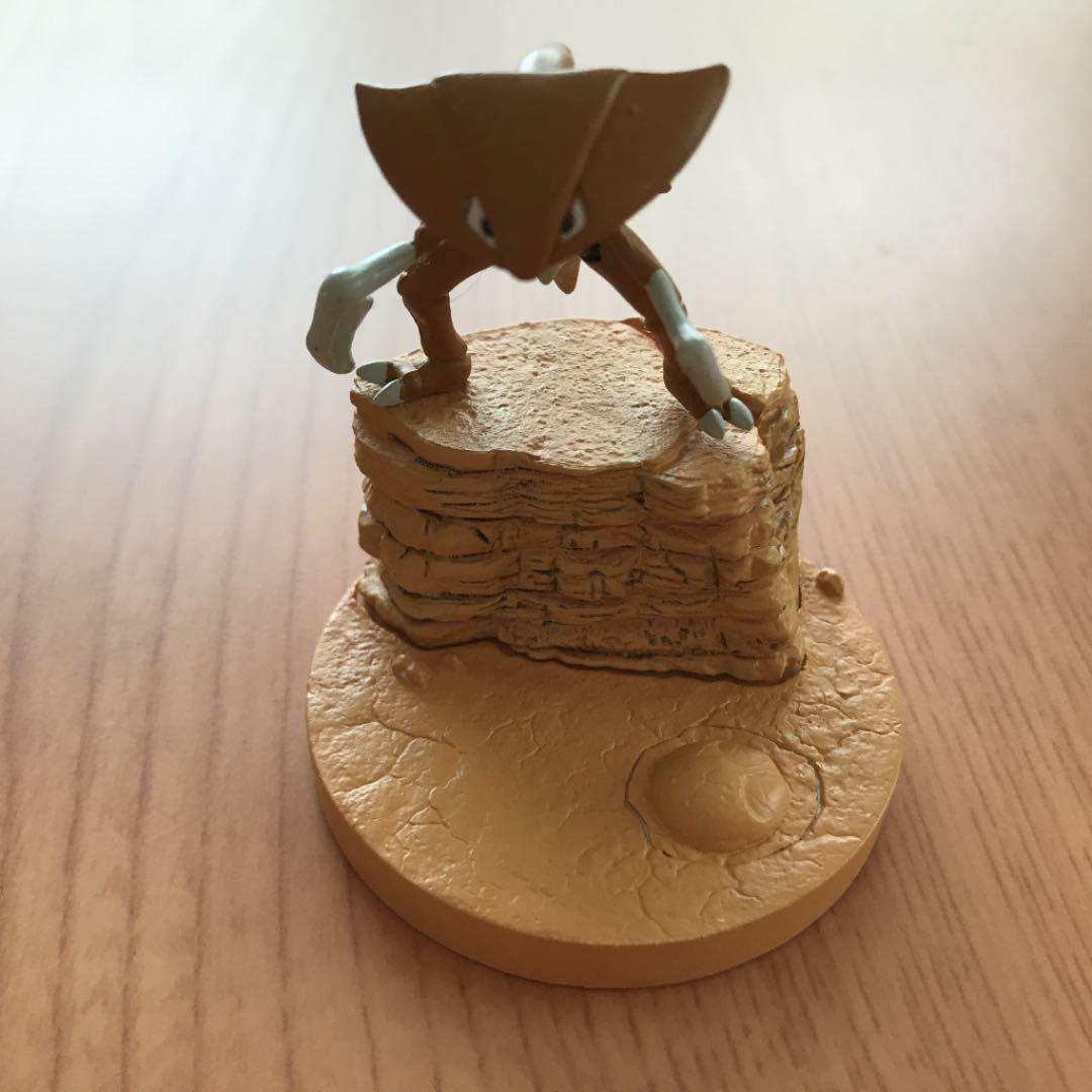 立体ポケモン図鑑カブトプス - メルカリ