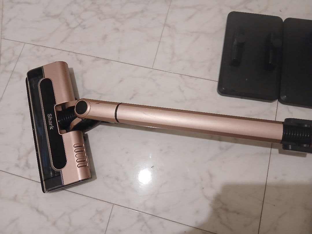 じ*ー様 Shark シャーク コードレス CS501JRG 予備バッテリー付き