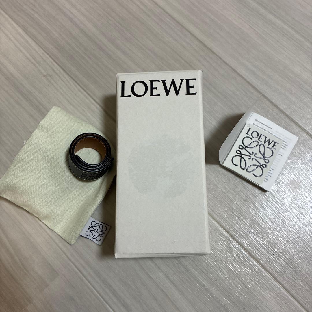 LOEWE ブラックレザーブレスレット