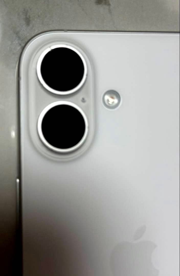 iPhone16 128G ホワイト