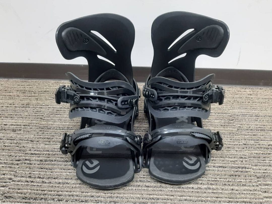 フラックス　DSW　ビンディング　M サイズ　FLUX　ウィング　スノーボード