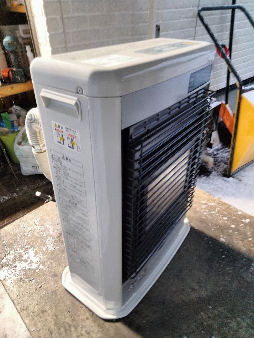 コロナFF石油ストーブスペースネオ！品番「FF‐SG4214M」2014年式中古