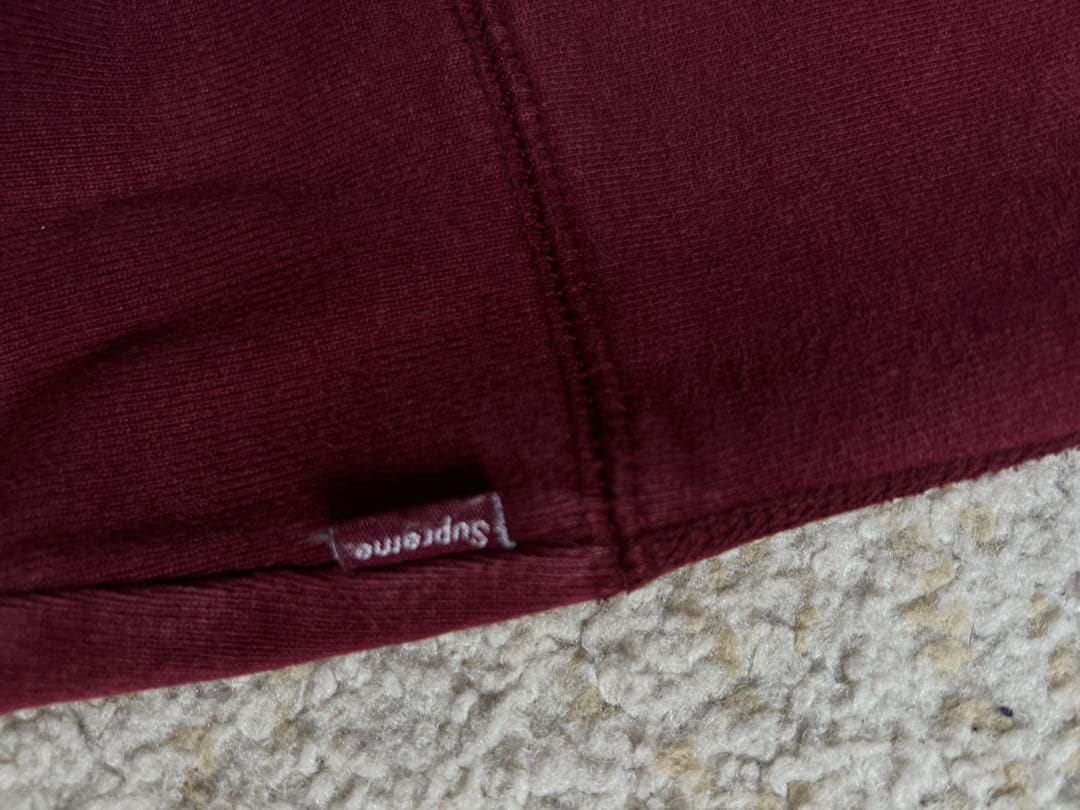 y*d様 Supreme ワインレッド　バーガンディ スウェット プリント付き