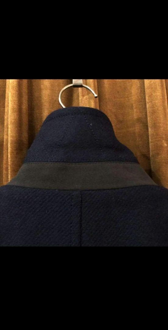 アクアスキュータム　高級ステンカラーコート　ネイビー