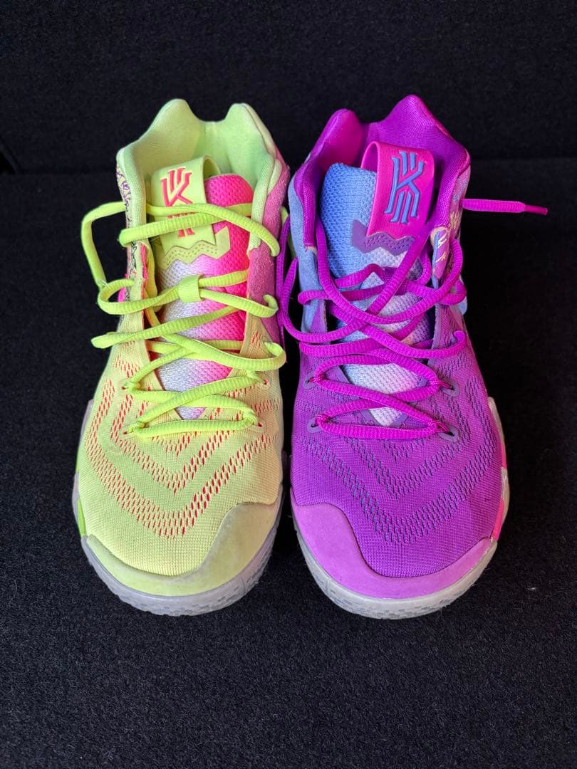 Nike Kyrie 4 スニーカー パープル/イエロー