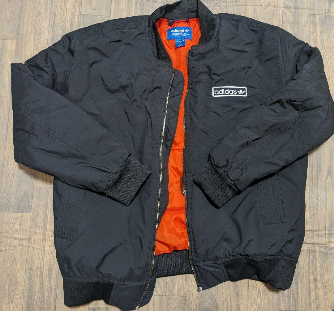 adidas　XOサイズ　 黒 ジャンパー オレンジ内側