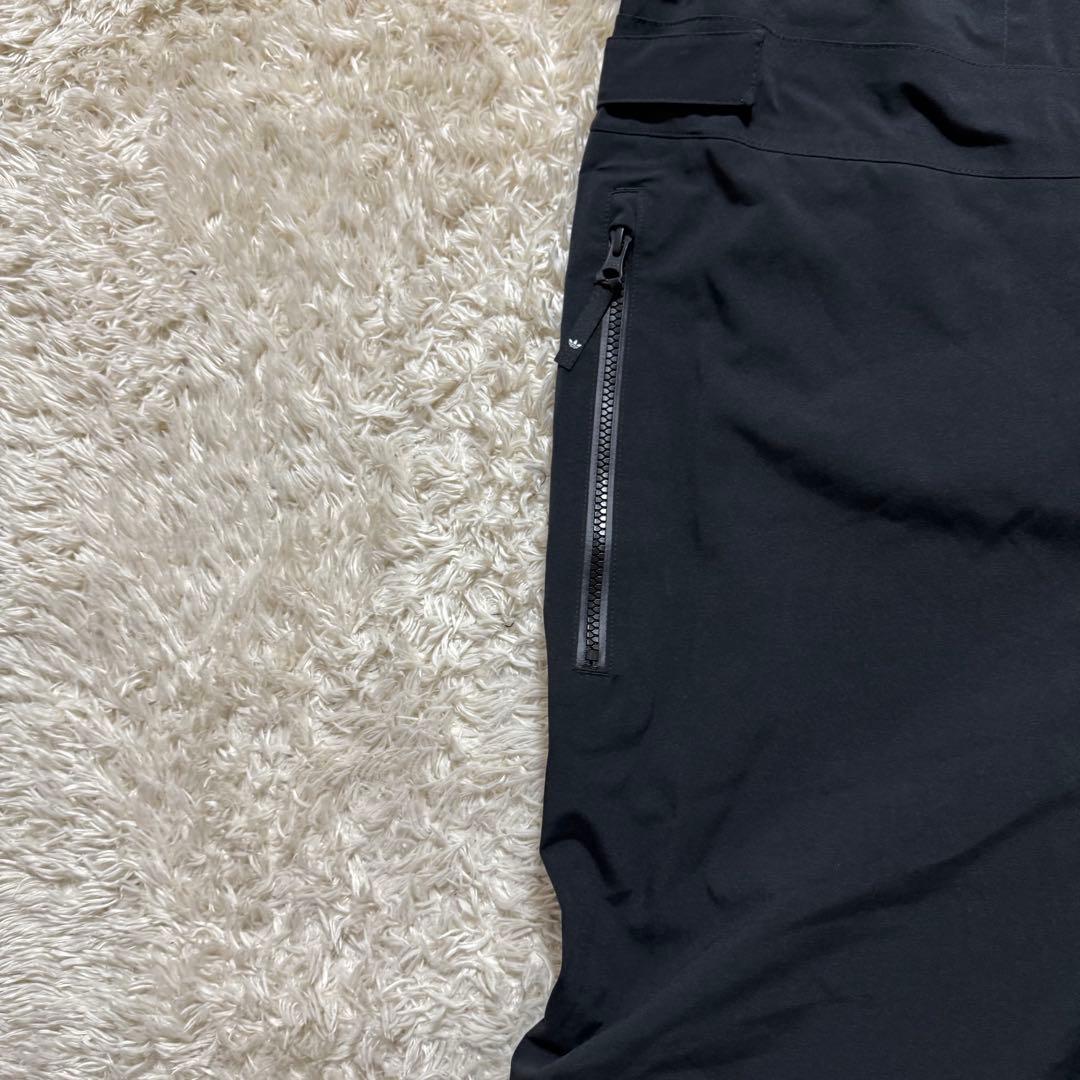 タグ付き美品アディダス 3レイヤービブ メンズ スノーボード 4XO