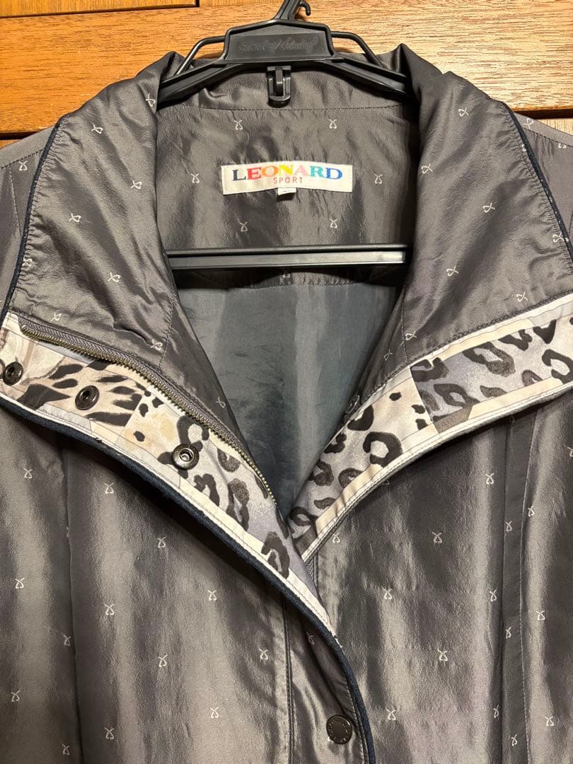 値下！　レオナール　レインコート　42 L〜LL