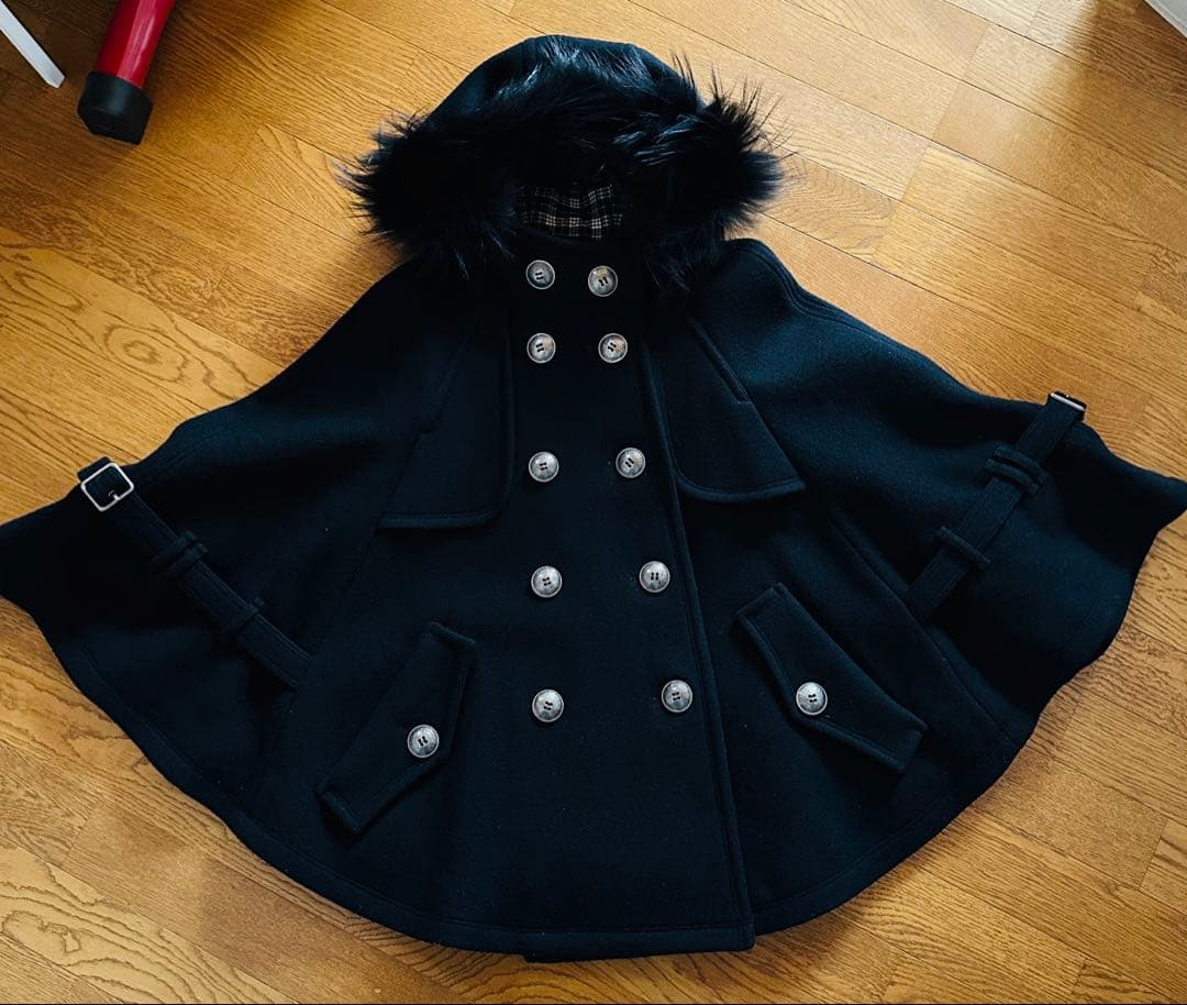 ファー付き黒ポンチョコート　38